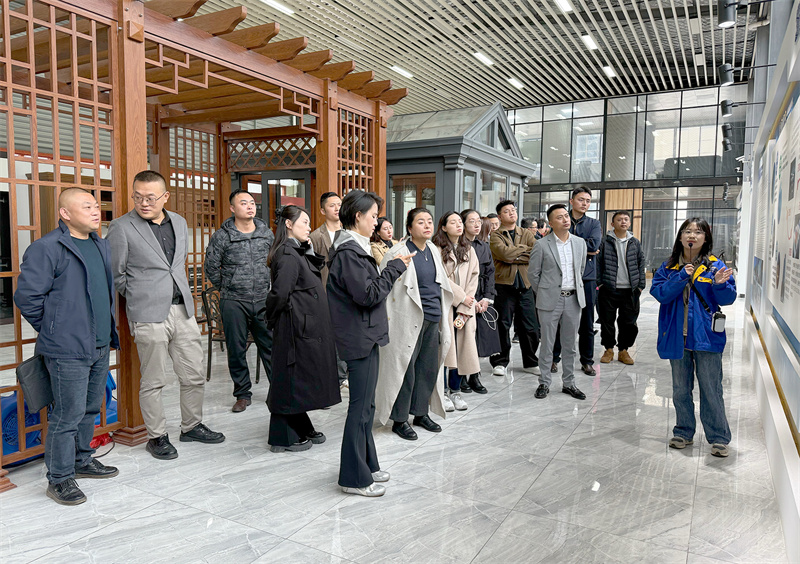 走進貴材&middot;互促共進；走訪會長李衍雷單位貴州貴材，學習交流促提升