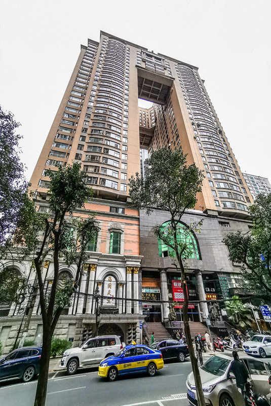 貴陽凱旋門大廈